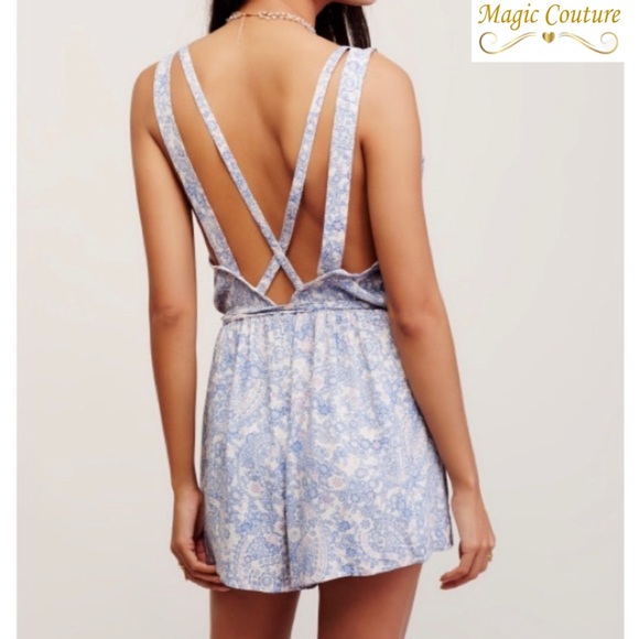 Free People Floral Tie Waist Romper💙🌸🤍 - Picture 2 of 8